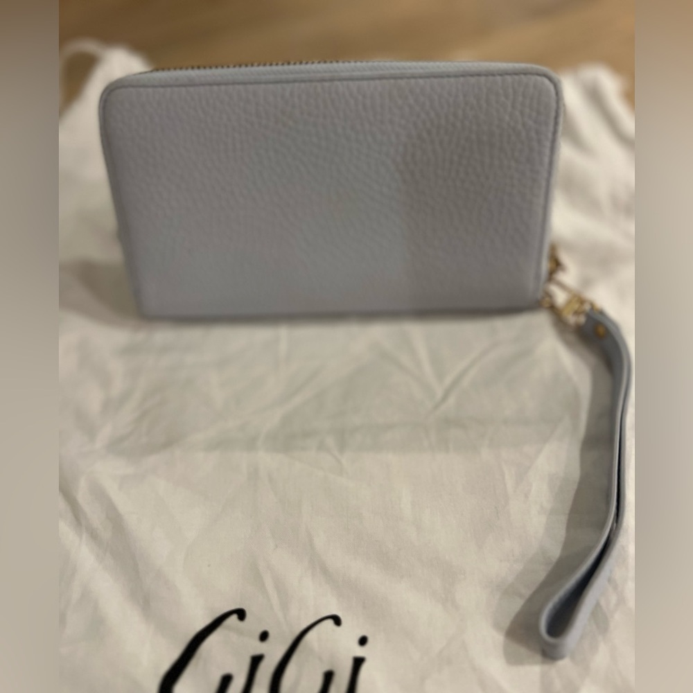 Gigi New York Large City Leather Phone Wallet